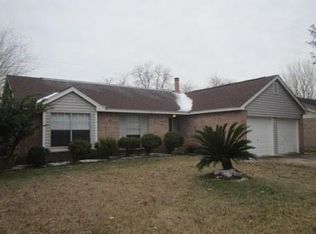 7211 Shoshone Dr, Baytown, TX 77521