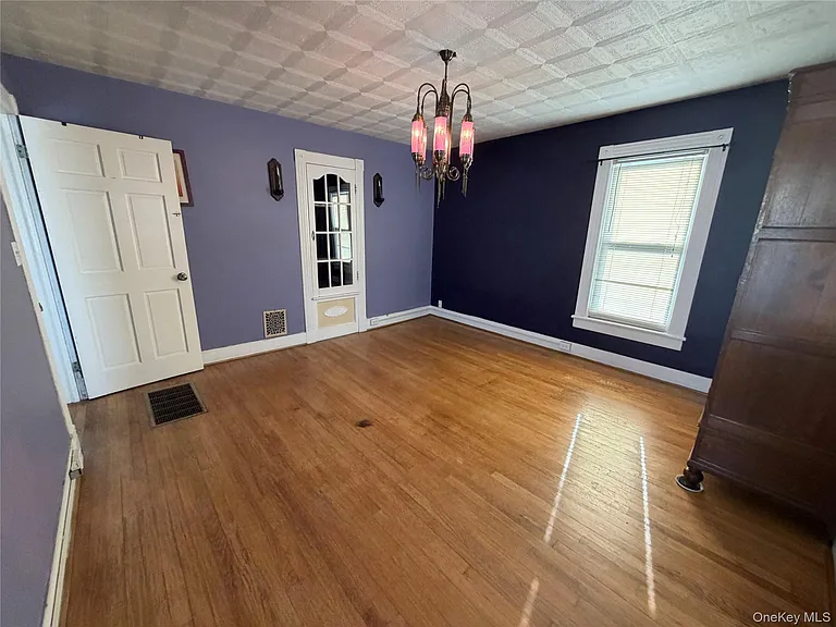 184 Highland Ave — Photo 21