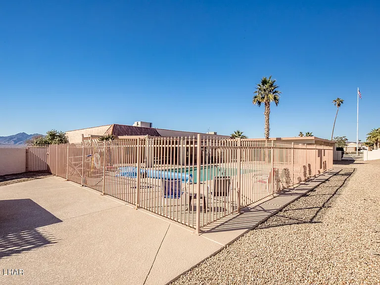 1995 Hubbell Dr — Photo 14