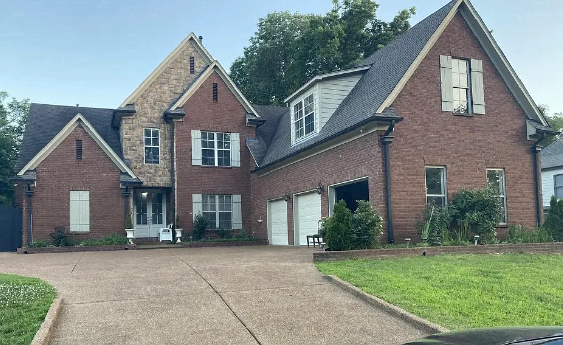4 bed, 3300 sqft, $3,000 — Photo 1