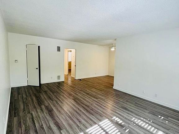 4th image of 3844 Potomac Ave APT 3