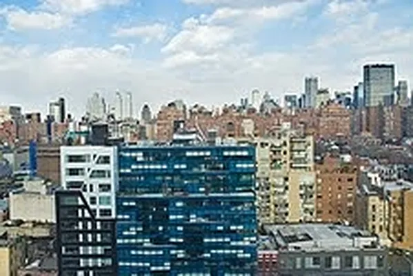 Sold by Nest Seekers International | media 9