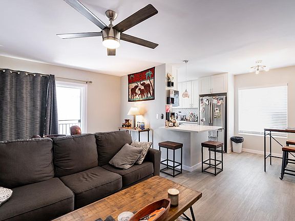 2nd image of 1440 Thomas Ave APT 4