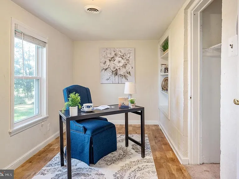 7019 Signal Hill Rd — Photo 18
