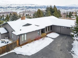 2141 Sunrise Cir, Wenatchee, WA 98801
