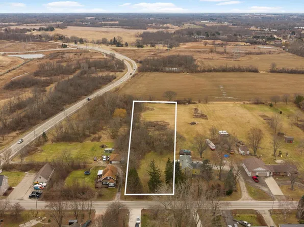 3977 East ELM ROAD, Oak Creek, WI 53154