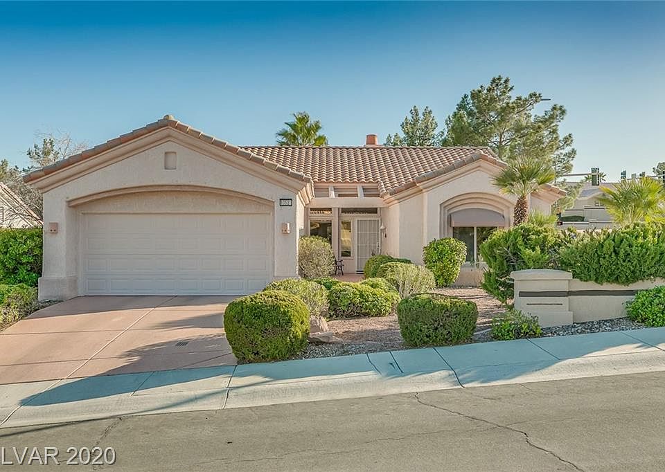 1st image of 10521 Broom Hill Dr