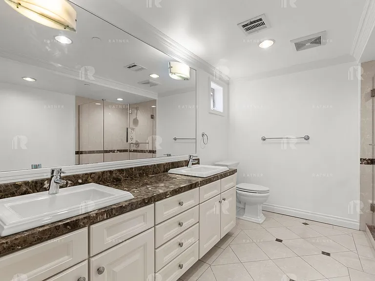 5056 Laurel Canyon Blvd — Photo 8