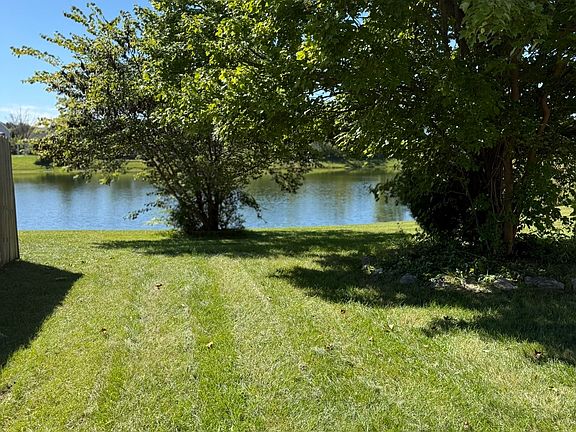 2nd image of 3229 Creekshore Dr