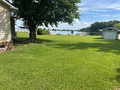 1221 Longpoint Rd — Photo 2