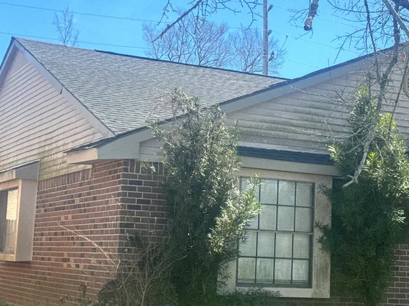 2700 English Colony Dr, La Place, LA 70068