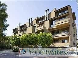 1st image of 13331 Moorpark St APT 318