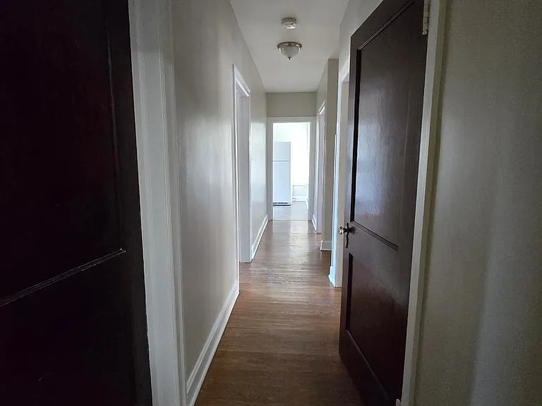 145 E North Ave — Photo 10