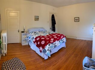 20 Llandaff Rd #2A, Havertown, PA 19083