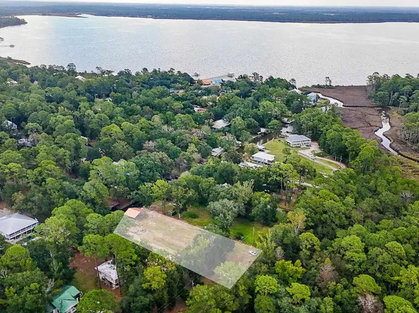 10143 Bayou Cir #100, Fairhope, AL 36532