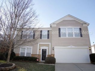 5216 Vanhoy Ln, Charlotte, NC 28269