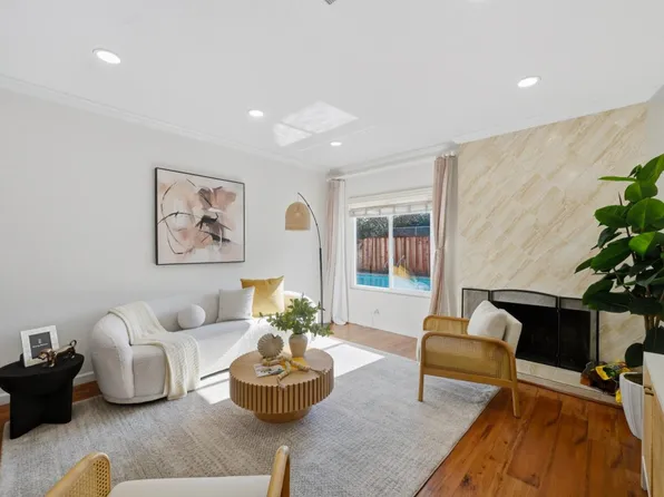 32395 Sheffield Ln, Union City, CA 94587