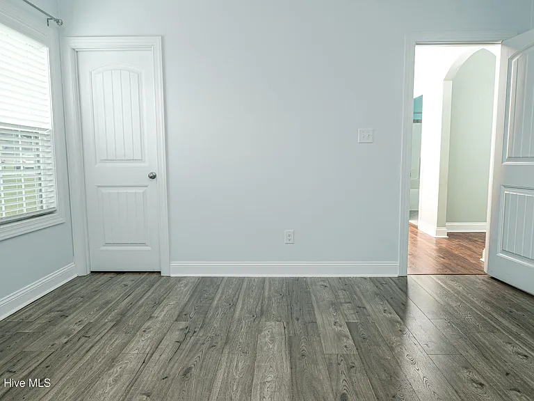1202 Skipjack Ct — Photo 13
