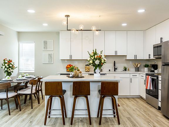 Open Kitchen