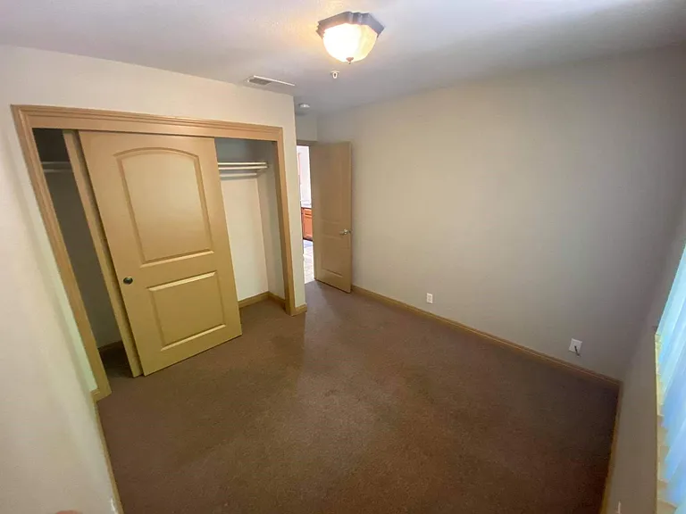 819 H St #13 — Photo 8