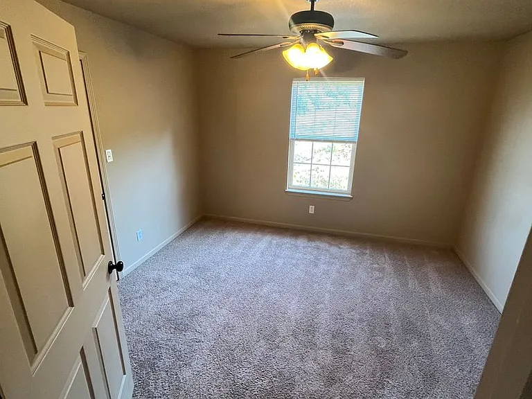 16524 Hunters Ridge Ln — Photo 3