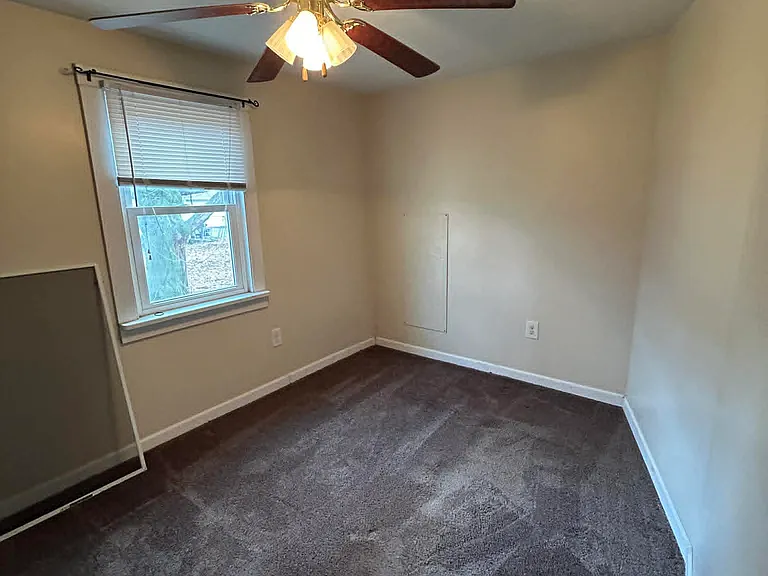 329 Louise Ave — Photo 5