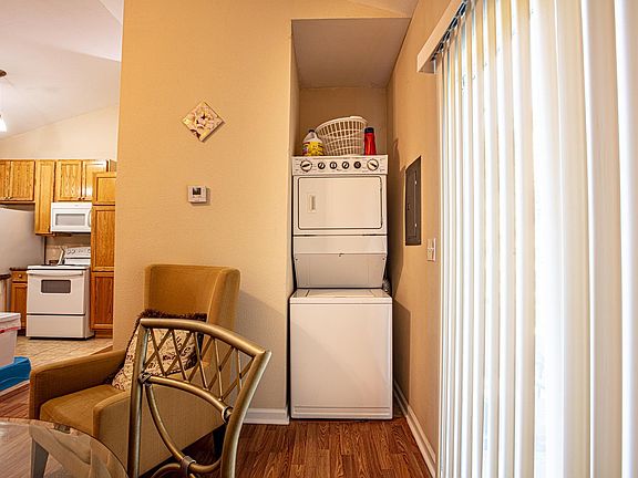 2nd image of 670 Wingate Ct