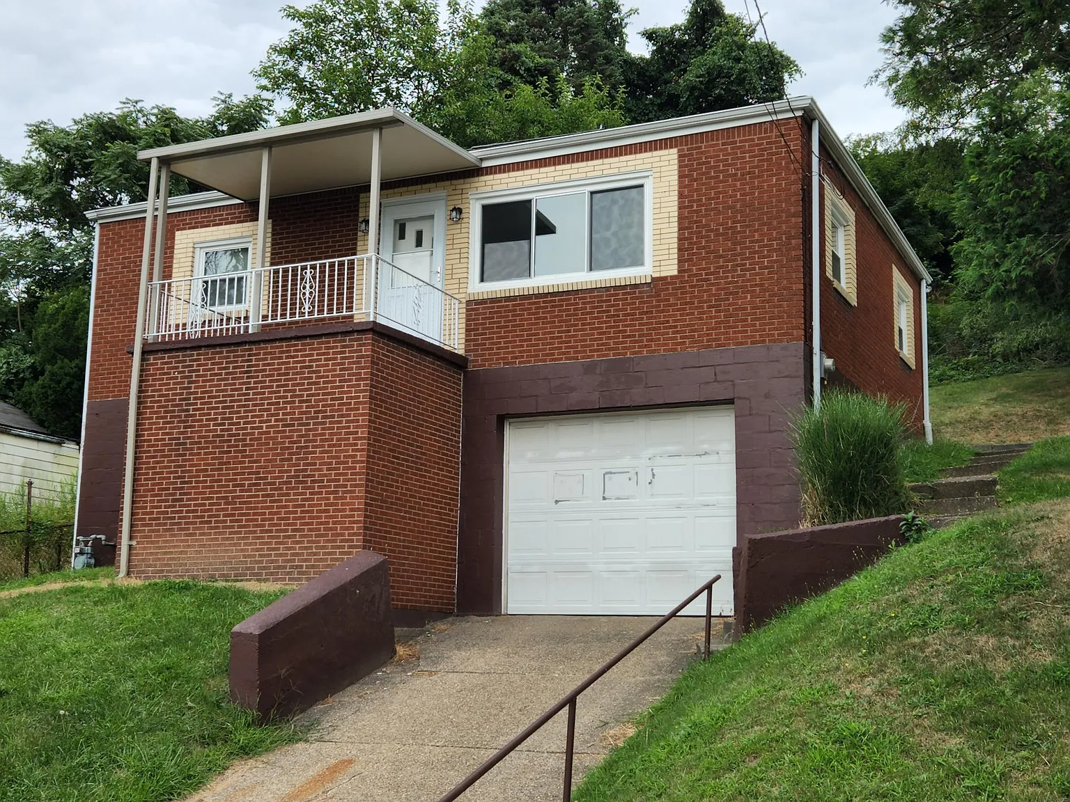 1015 Delaware Ave photo 1