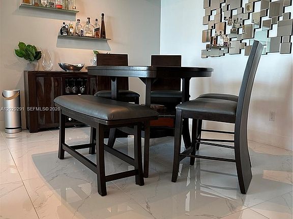 5th image of 325 Biscayne Blvd #4119