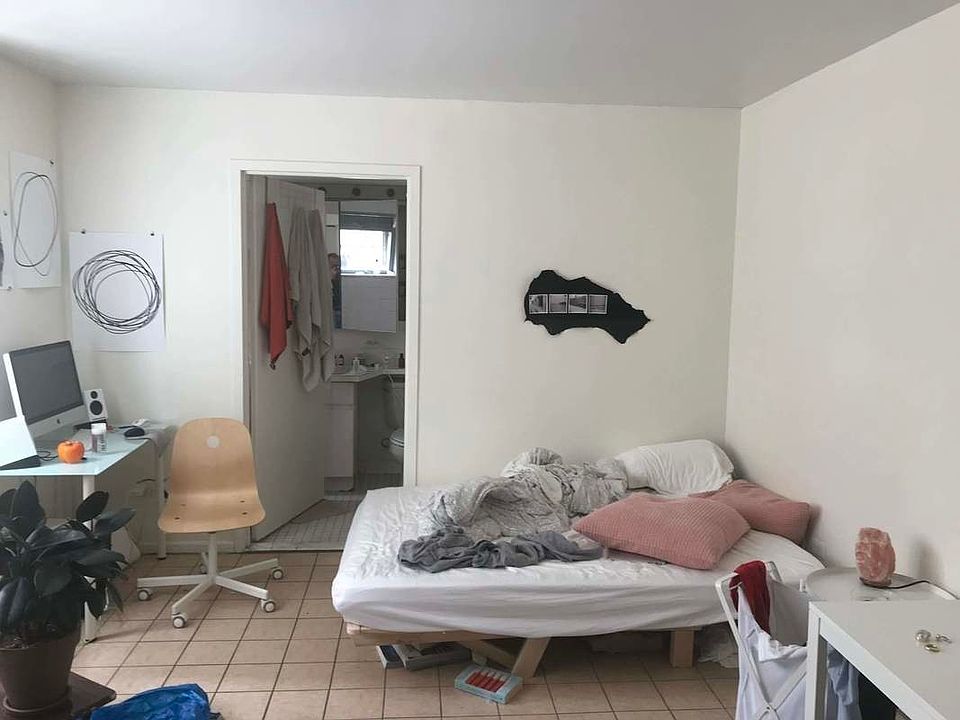 1st image of 60 Henry St #22