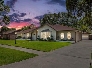 10707 Russett Dr, Houston, TX 77042