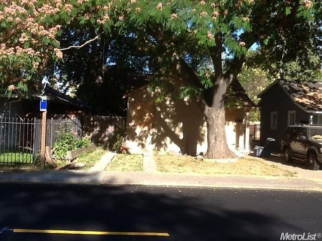 1st image of 4220 44th St