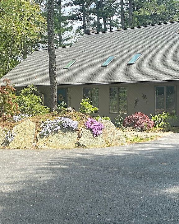1st image of 1220 Waterford Dr