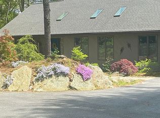 1220 Waterford Dr, East Greenwich, RI 02818