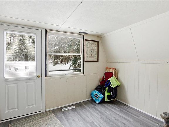 3rd image of 3185 Higley Hill Road