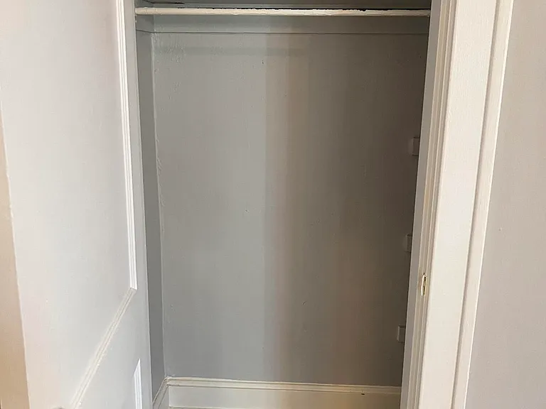 176 Market St #204 — Photo 13