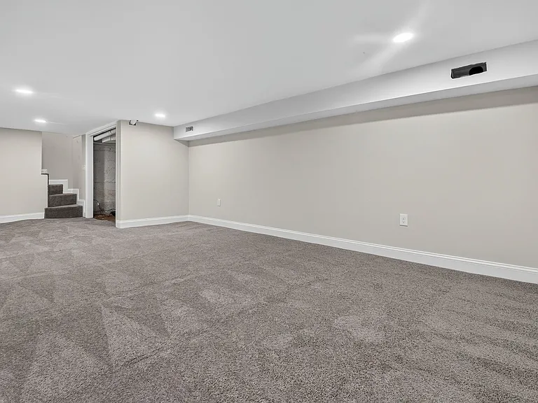 512 Sanford Pl — Photo 22