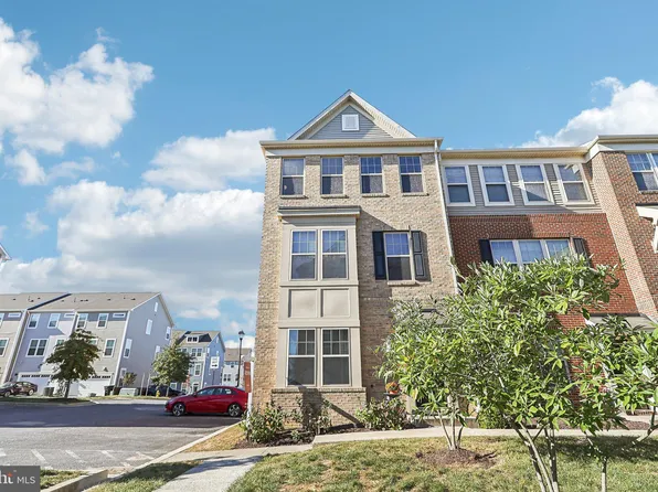 9757 Kilt Pl, Waldorf, MD 20601