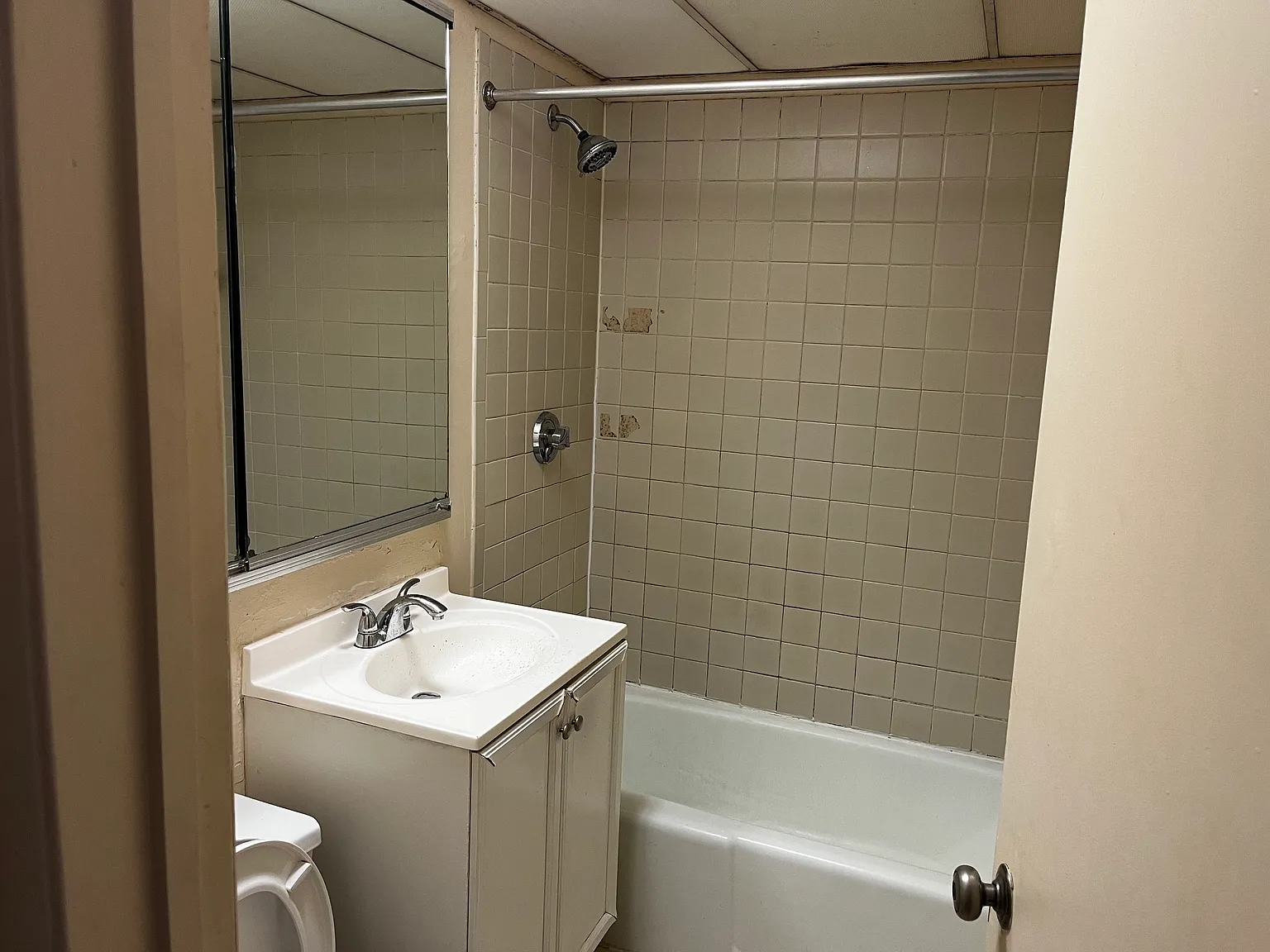 1 bed, 675 sqft, $1,700 — Photo 4