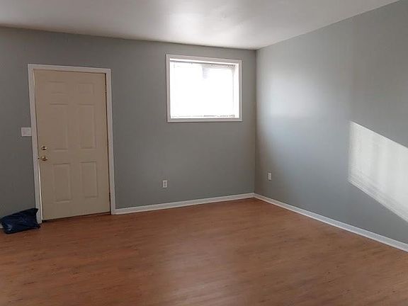 2nd image of 3162 N Pierce St #1