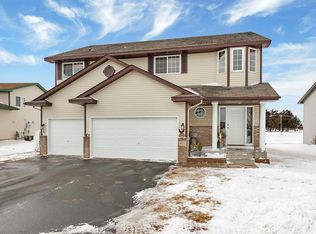 865 Isabella Ave, Clearwater, MN 55320