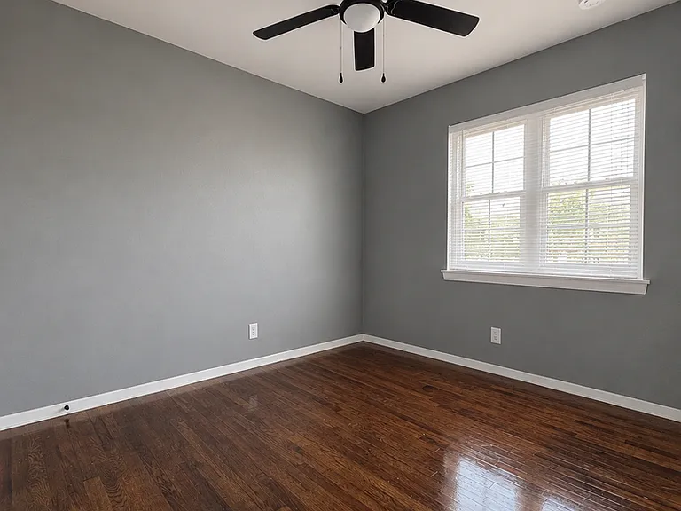 2101 Colorado Ave — Photo 5