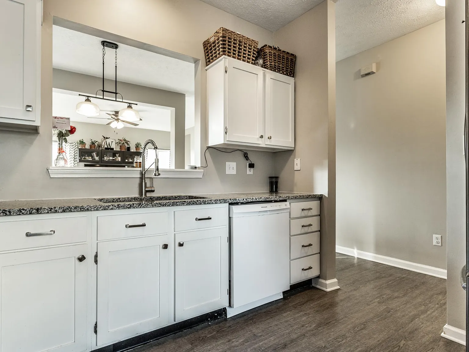9977 Worthington Blvd — Photo 3