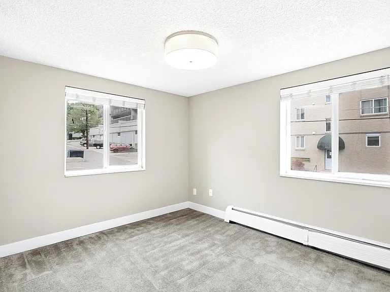 Pearl Apartments — Photo 34