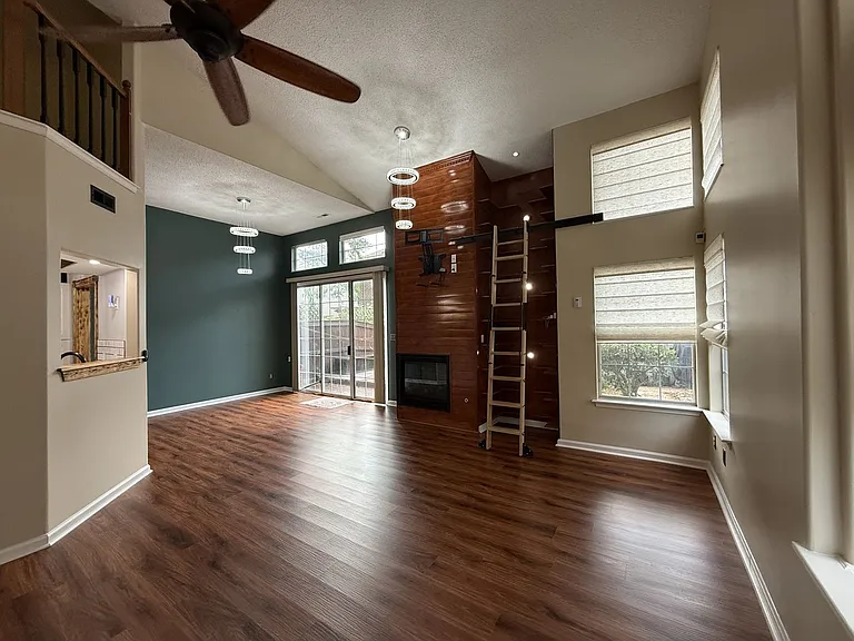 131 Spoon Ct — Photo 4