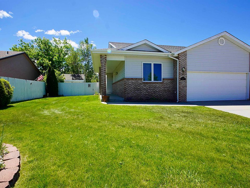 1st image of 3509 Aspen Place