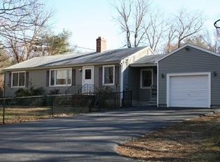 17 Taunton St, Lakeville, MA 02347