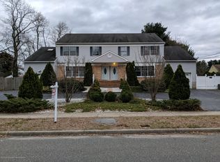 413 Main St, North Middletown, NJ 07748