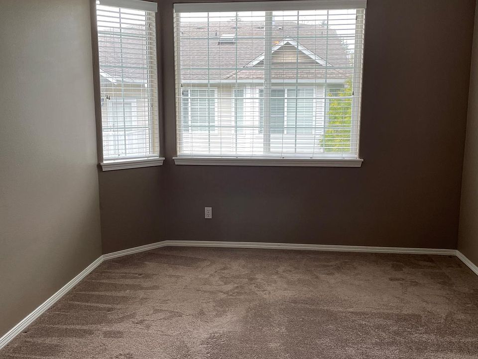 Berrywood Condominiums 1002 9th Ave SE Puyallup WA Zillow