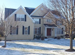 120 Ford Dr, Lincoln University, PA 19352